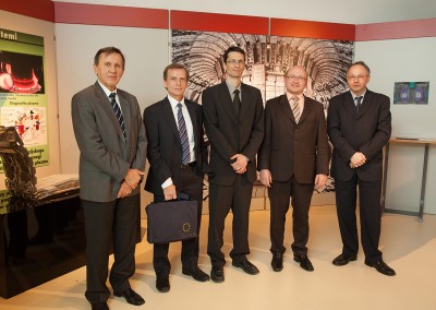 od leve: prof. dr. Milan Čerček, Simon Webster, dr. Boštjan Končar, dr. Tomaž Boh, dr. Ivan Skubic,